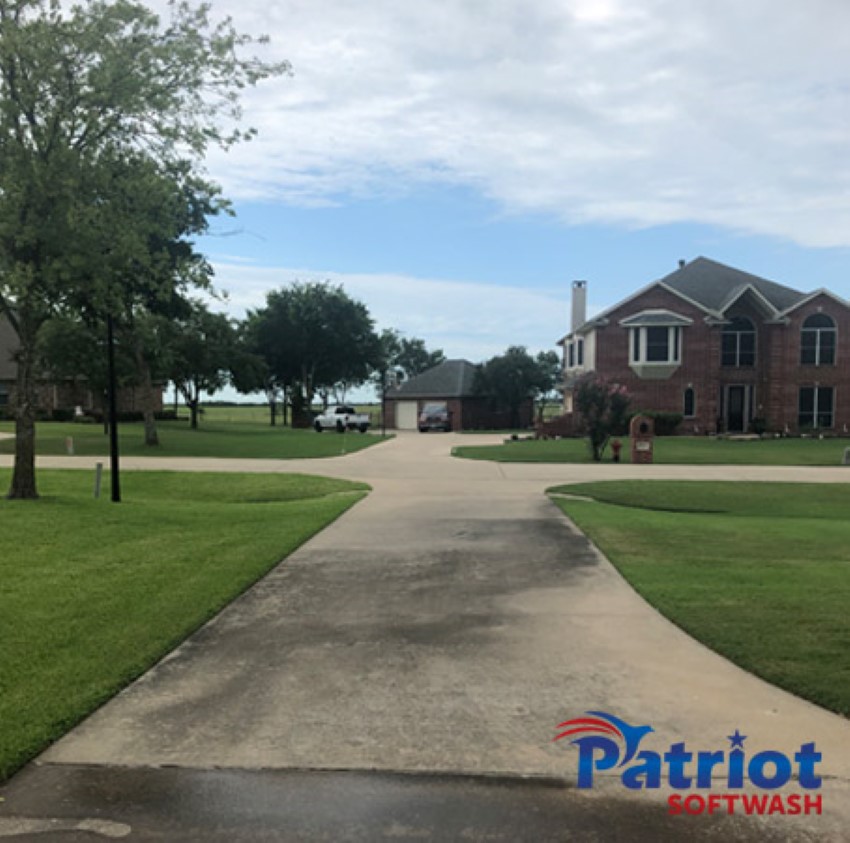 Austin Stone Concrete Path Before - Patriot SoftWash