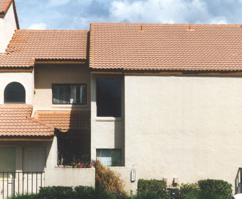 Clay Tile Roof - 2-Story Multi-Unit (side) After - Patriot SoftWash