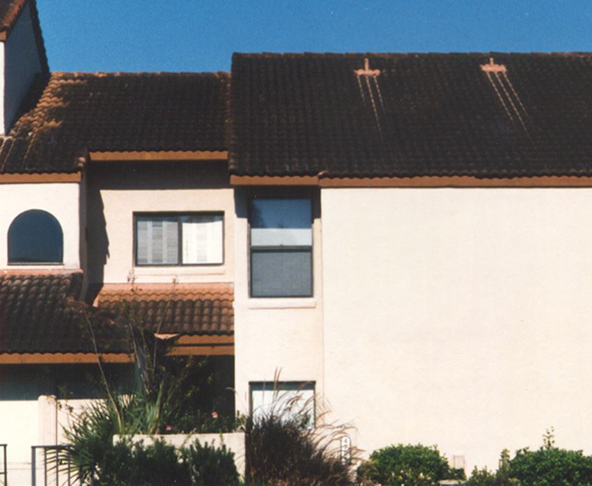 Clay Tile Roof - 2-Story Multi-Unit (side) Before - Patriot SoftWash