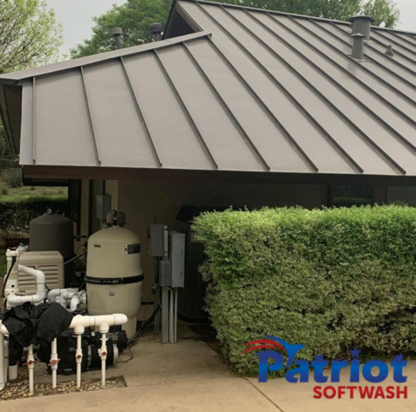 Colleyville Metal Roof Before - Patriot SoftWash