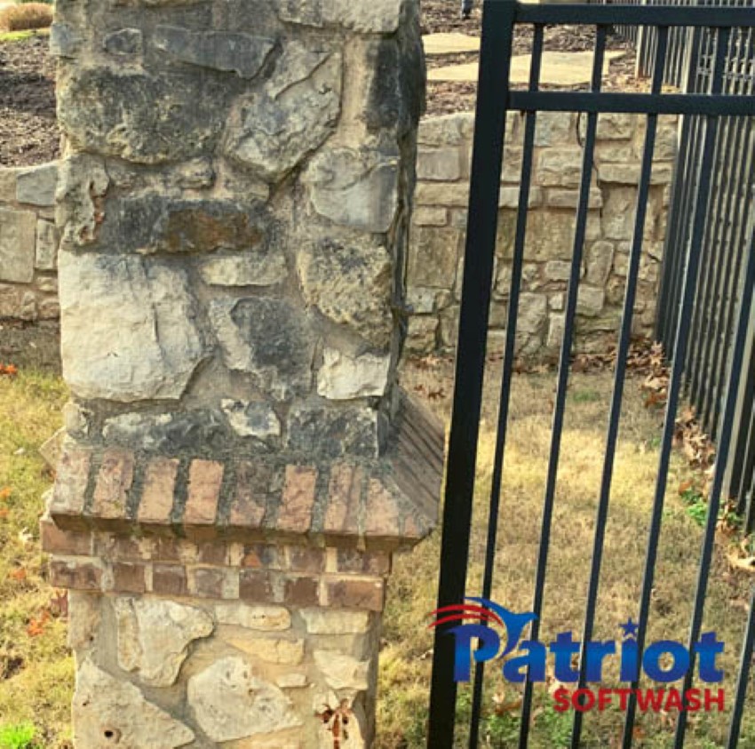 Limestone Fence Before - Patriot SoftWash