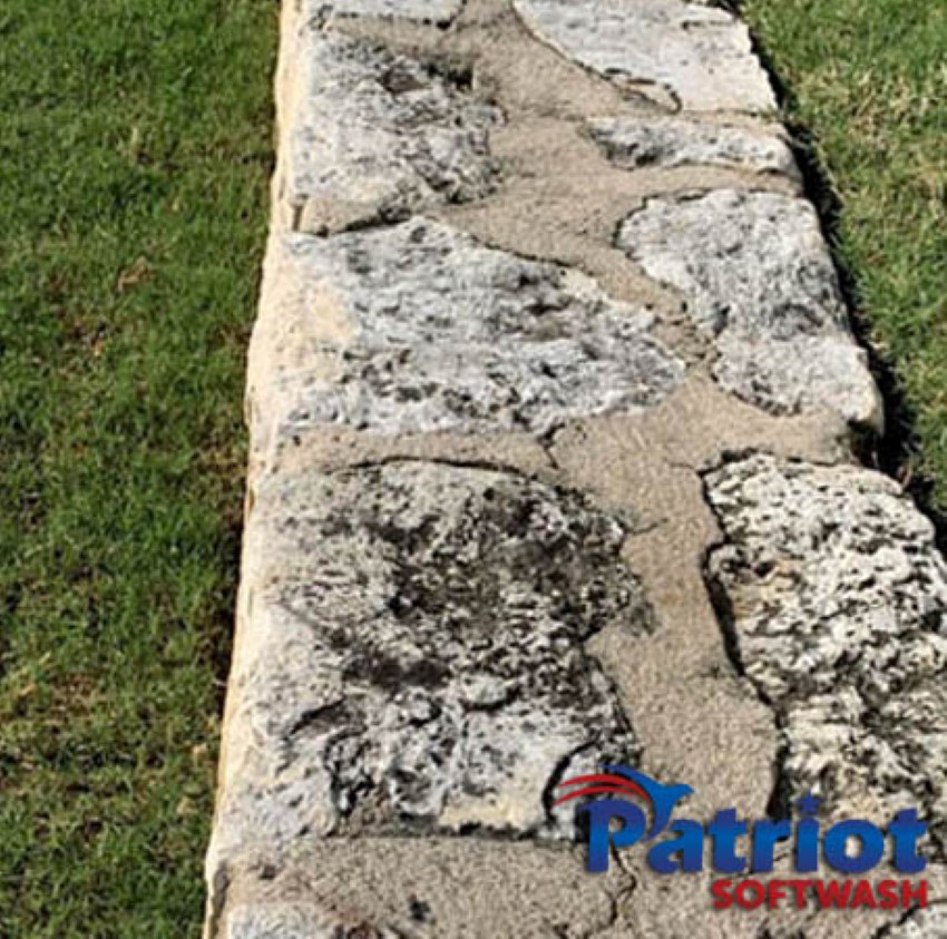 Limestone Wall Before - Patriot SoftWash