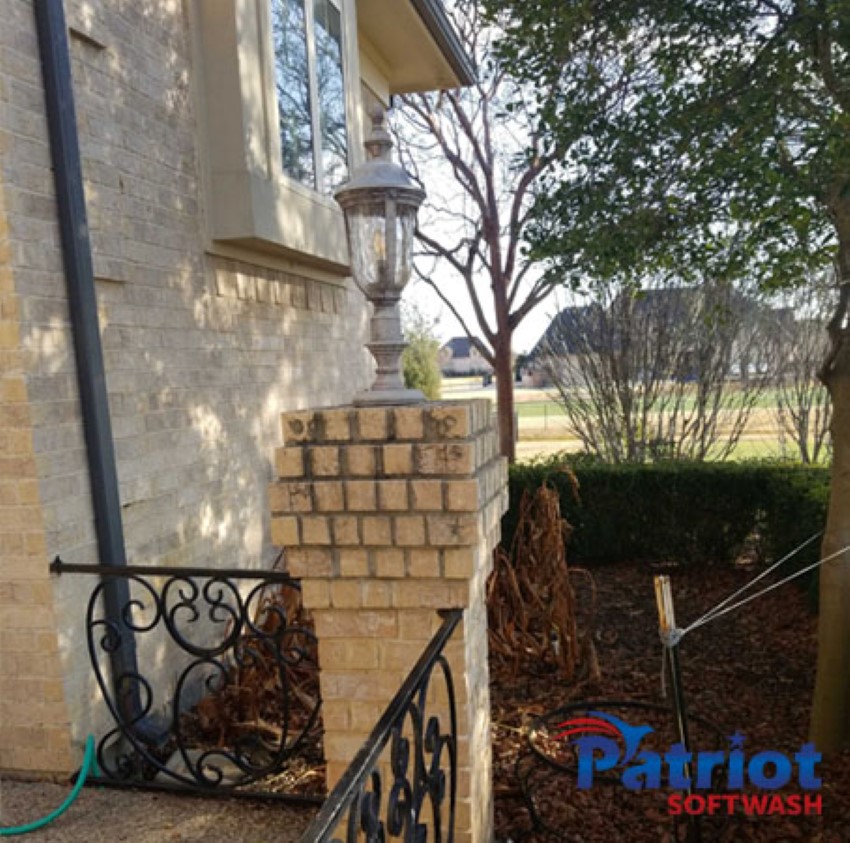 Patriot Softwash Brick Pillar Before - Patriot SoftWash