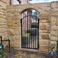 Patriot Softwash Stone Gates After - Patriot SoftWash