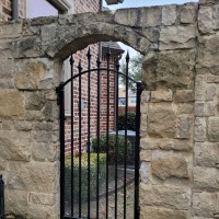 Patriot Softwash Stone Gates Before - Patriot SoftWash