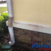 Precast Column Before - Patriot SoftWash